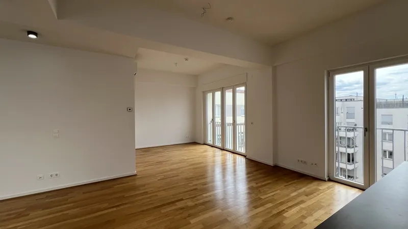 Maisonette mit Patio. Sonnige Ruhiglage. — photo 1